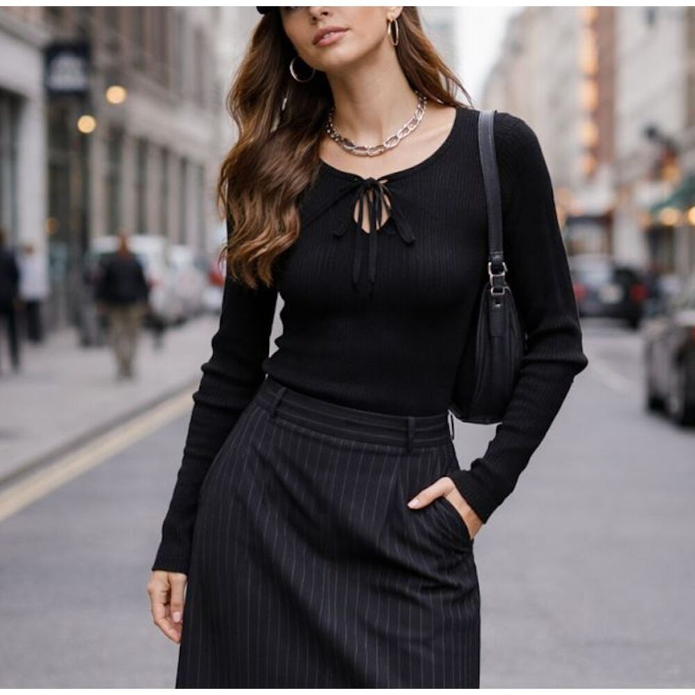 ONE GREY DAY Ribbed Tie Front Knit Top Black Medium‎